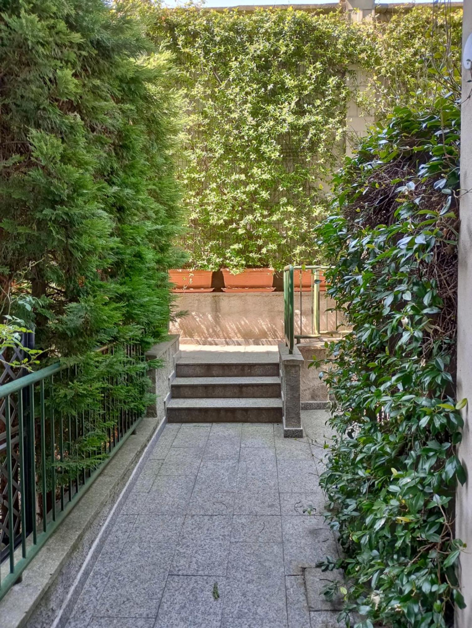 Casa Albertina Grazioso Appartamento Vicino Alla Stazione Monza Kültér fotó